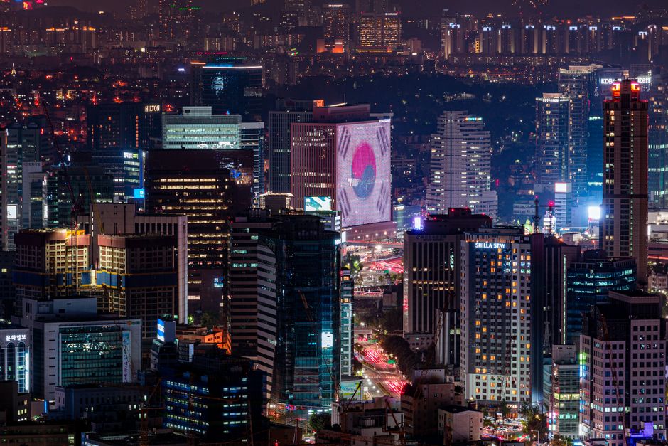 韩国计划2026年内推出全民免费AI聊天机器人,要求使用自研模型