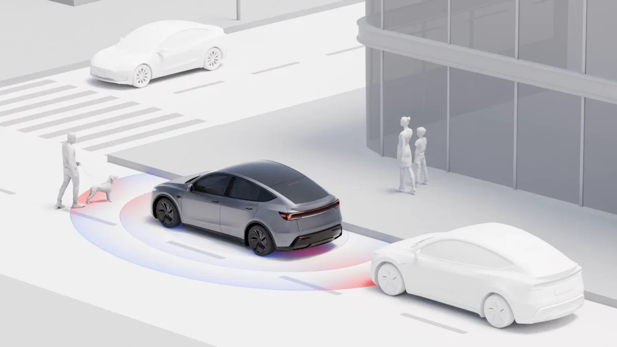 特斯拉 FSD 研发逻辑曝光:Cybercab 先用完整版,量产车运行精简版
