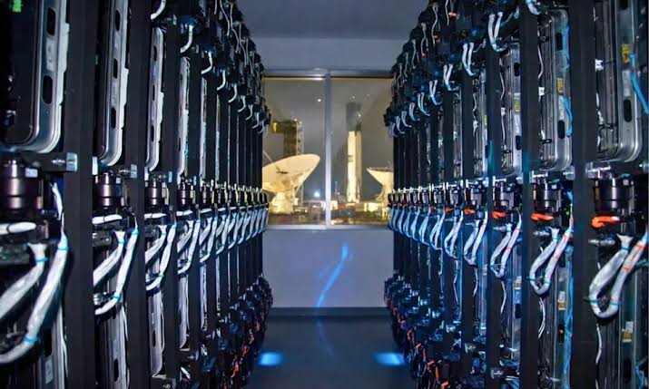 鸿海首度夺下 SpaceX AI 服务器代工订单,总价高达 520 亿美元