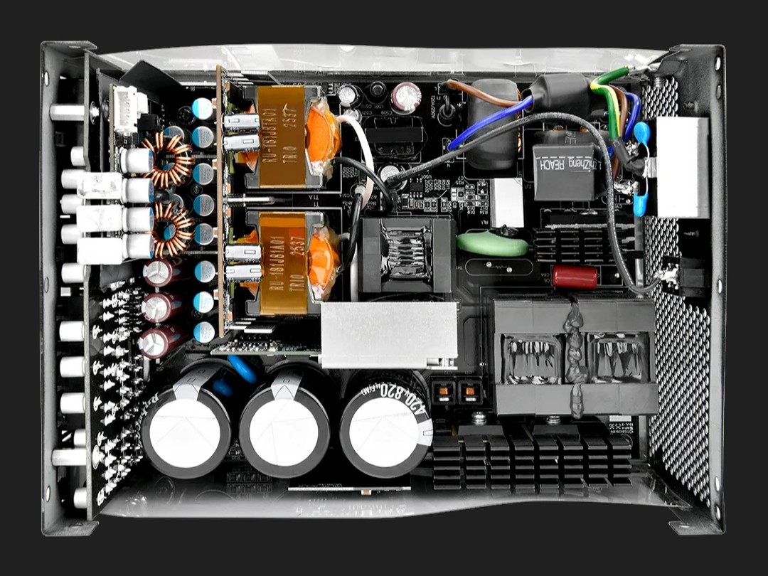 曜越推出专为 AI 工作站打造的 AX 3200W 电源