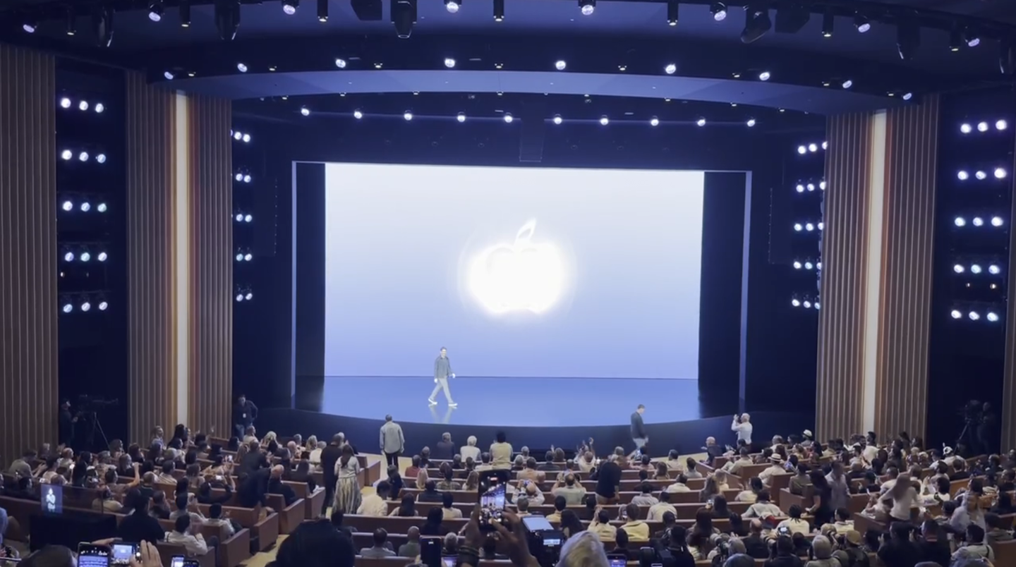 แอปเปิลเปิดตัว Siri AI ใหม่ รองรับภาษาจีนแต่เปิดตัวครั้งแรกไม่รวมจีนแผ่นดินใหญ่
